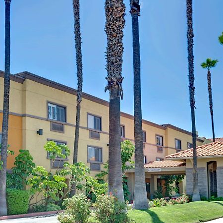 Days Inn By Wyndham West Covina Eksteriør billede