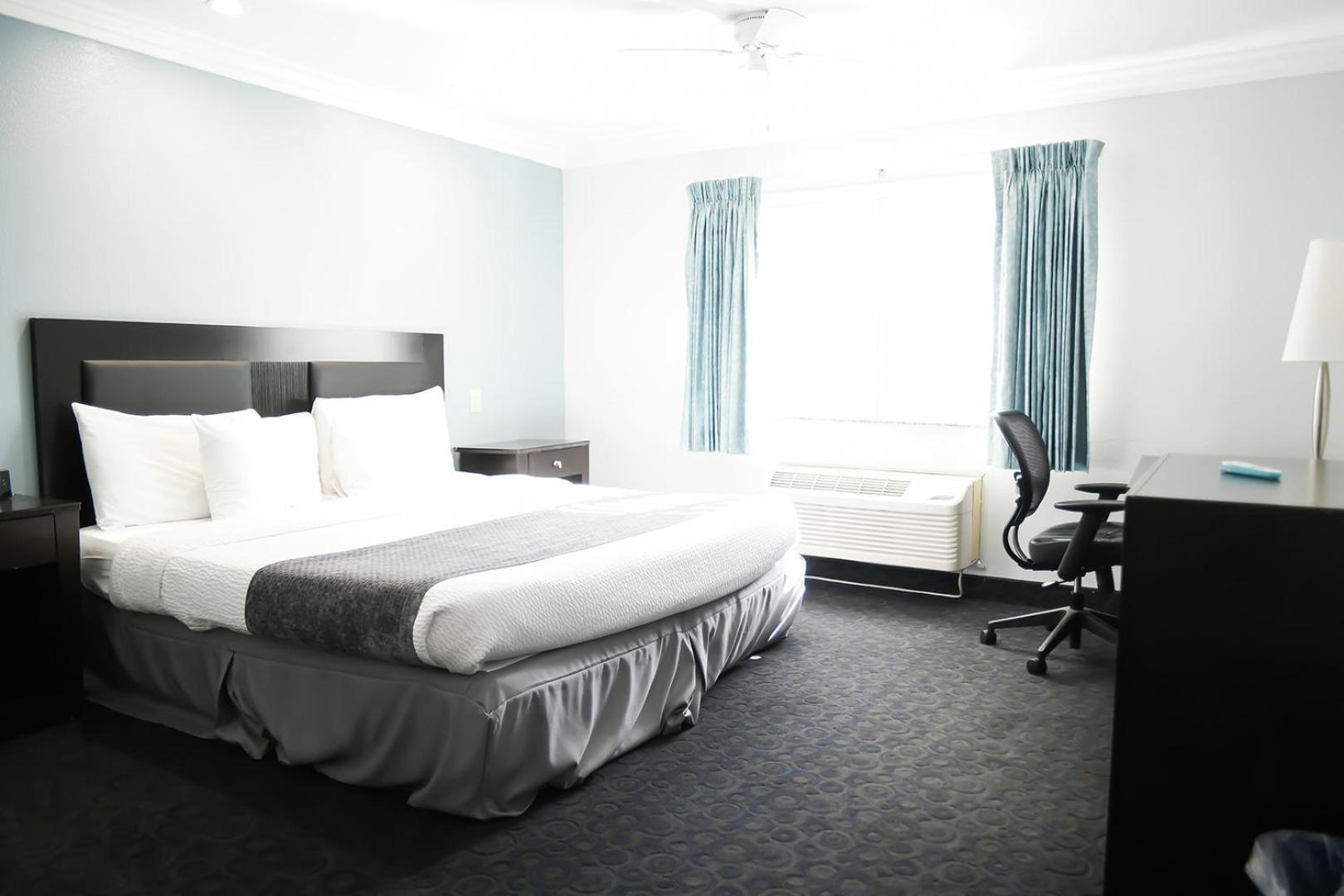 Days Inn By Wyndham West Covina Eksteriør billede