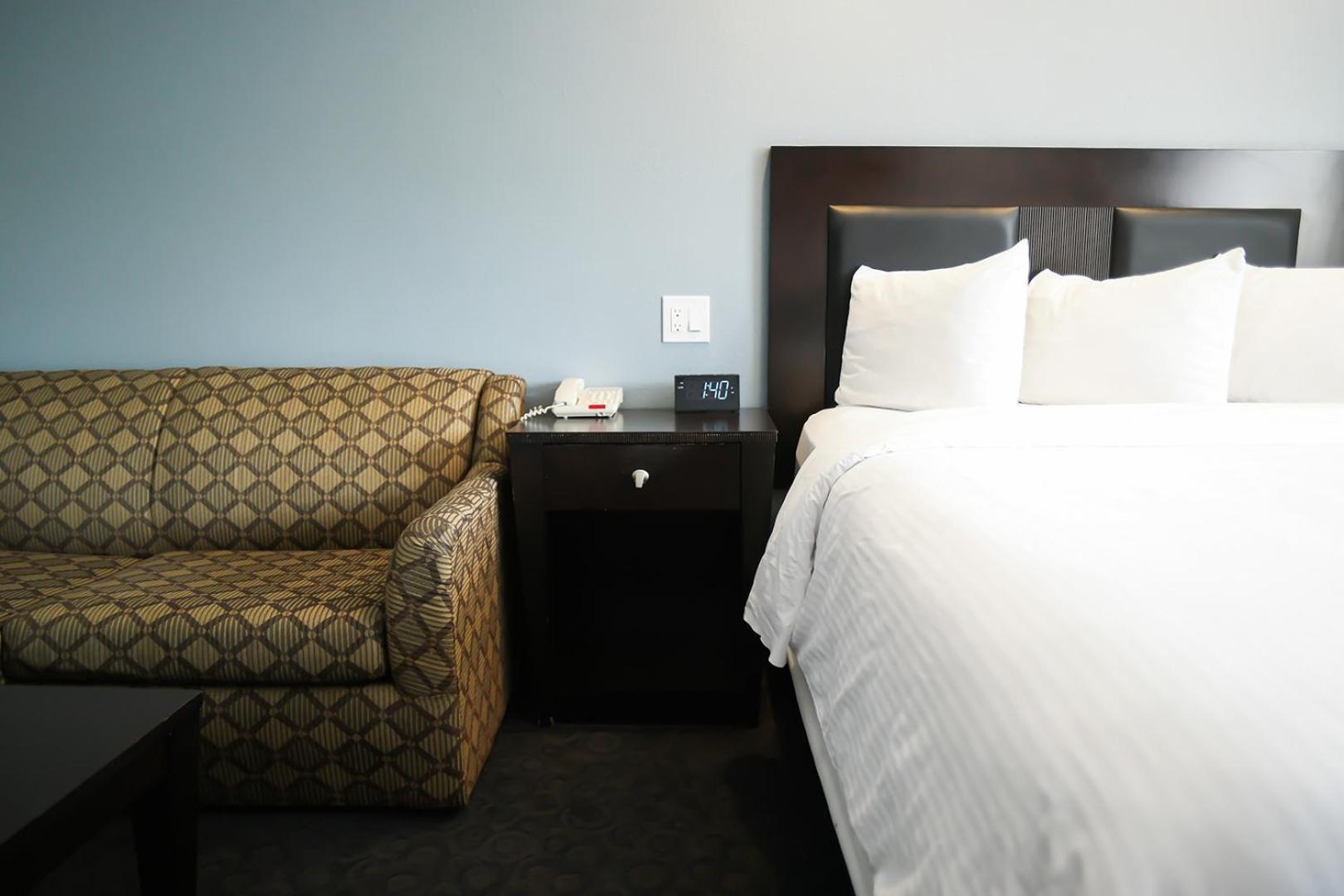 Days Inn By Wyndham West Covina Eksteriør billede